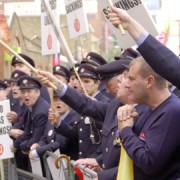 Firefighters lobby the London Fire Brigade headquarters Photo: Workers Revolutionary Party